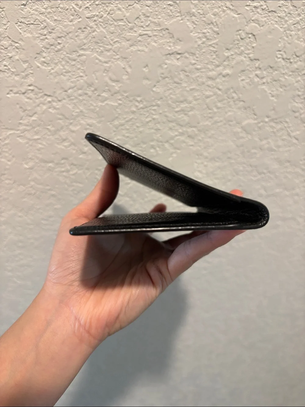 Sold Louis Vuitton BJ1013 Mens Bifold Black Leather Long Wallet